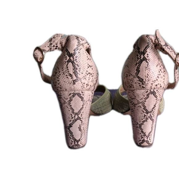 Women's 8M Banana Republic Green Woven Leather Sandals Snakeskin Pump High Heels - Picture 3 of 4